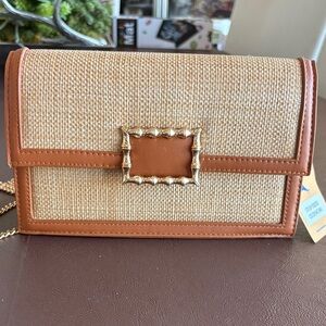NWT Tommy Bahama Woven Straw Clutch with Brown Trim